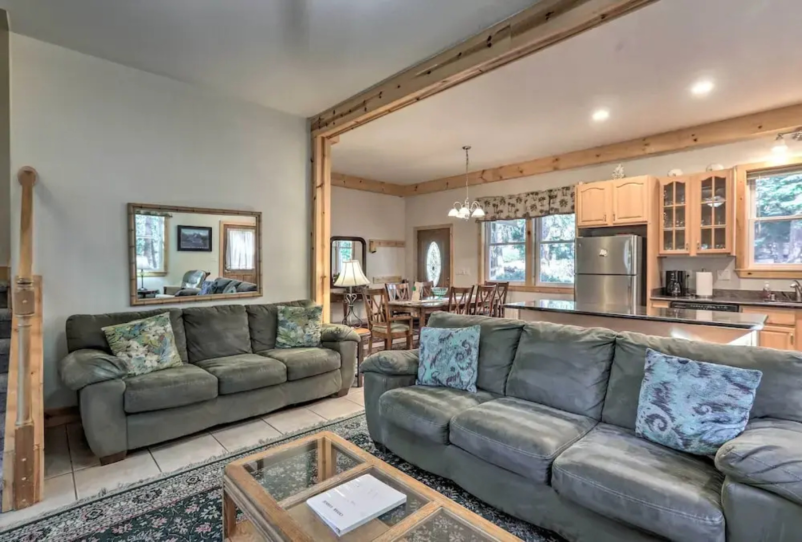 Carnelian Bay Home w/ Hot Tub Near Tahoe Skiing