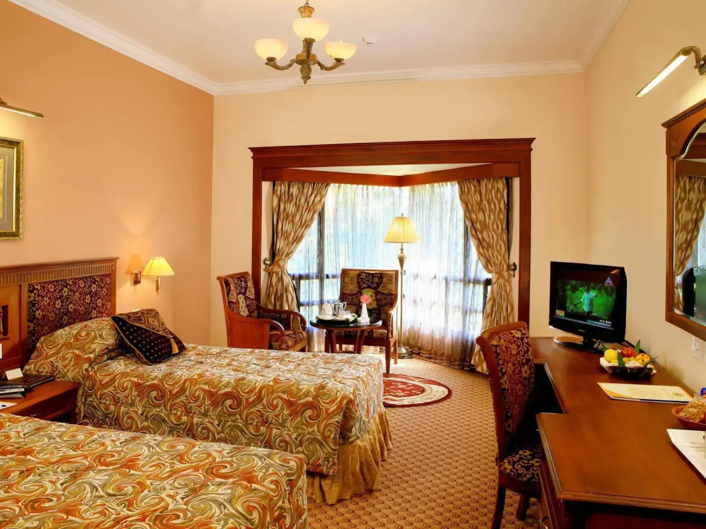 Regant Lake Palace Hotel