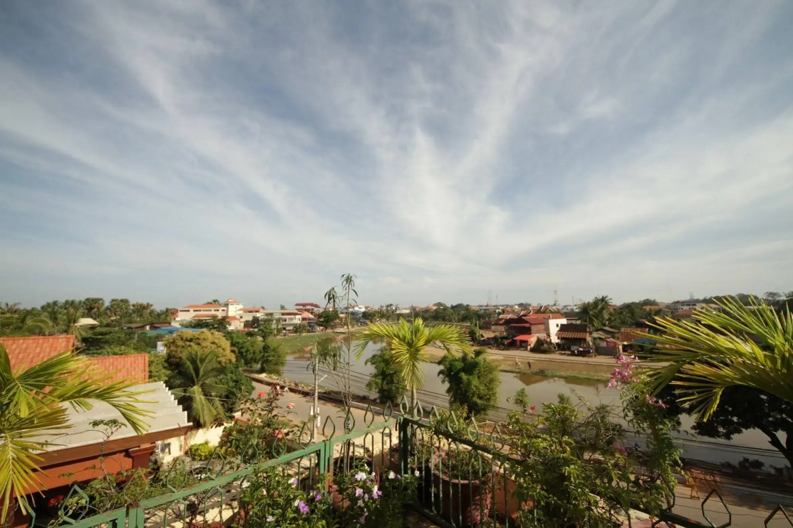 Siem Reap Riverside Hotel