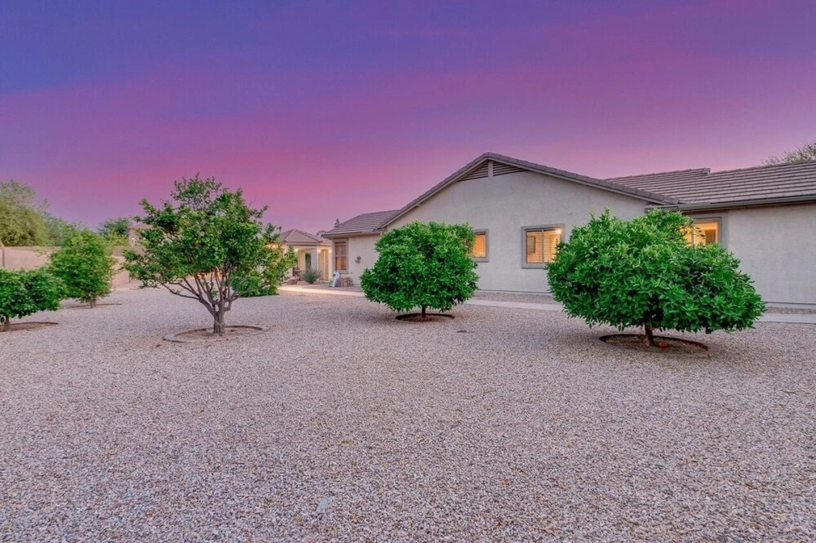 Oasis in The Desert! 5 Bedrooms, 3 Baths, Heated Resort Pool and Spa! Separate Casita! by Redawning
