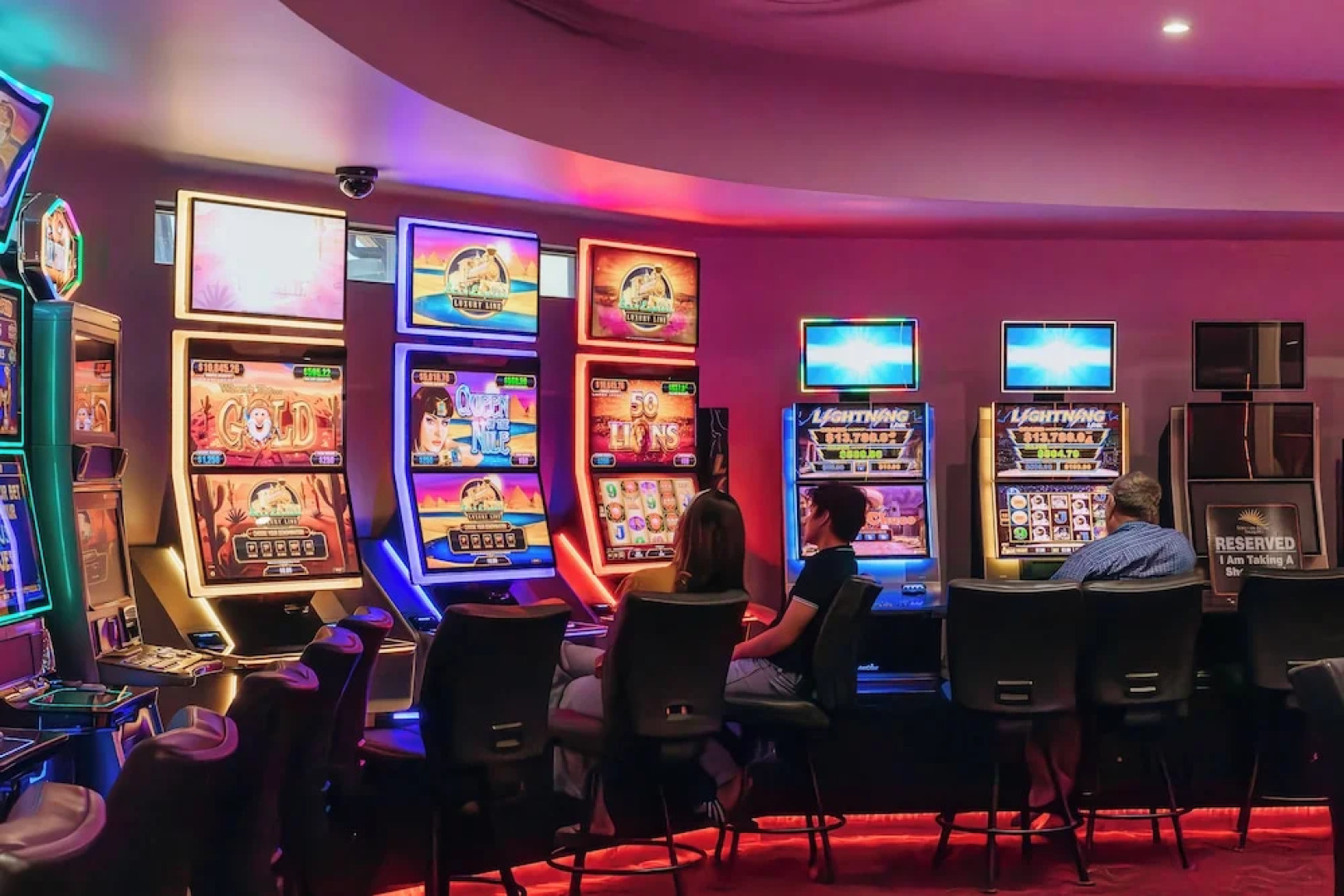 Mayfair Motel Emerald