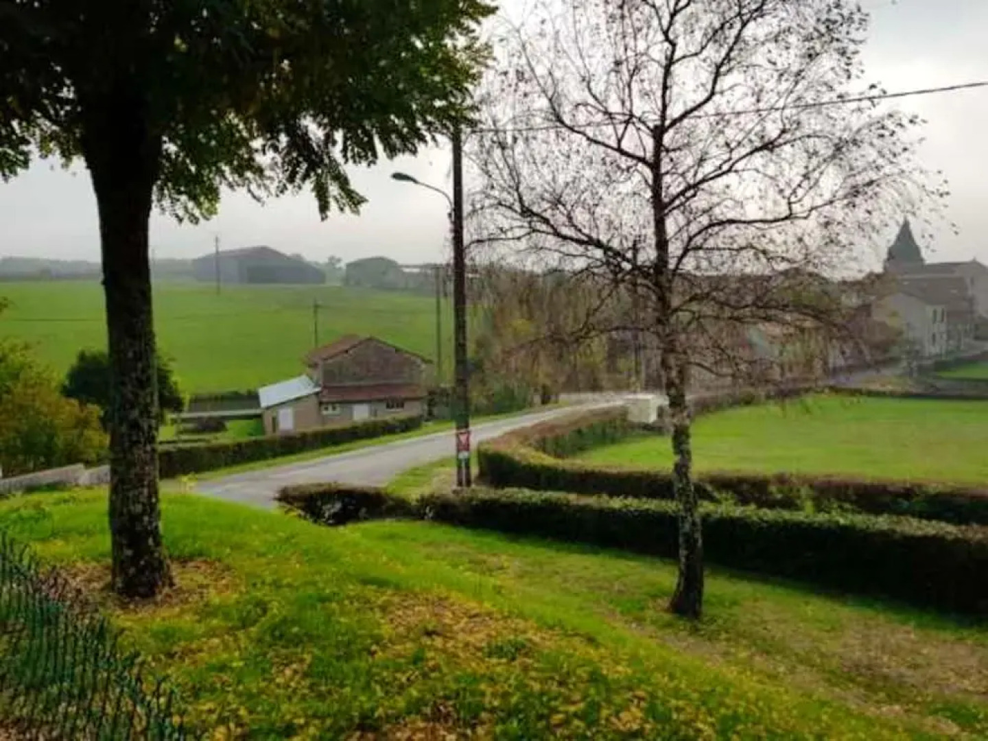 Apartment With one Bedroom in Civray, With Wonderful City View, Furnished Garden and Wifi