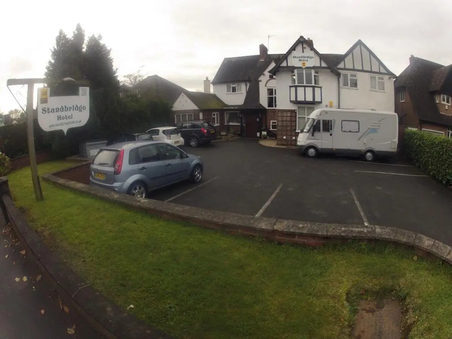 Standbridge Hotel