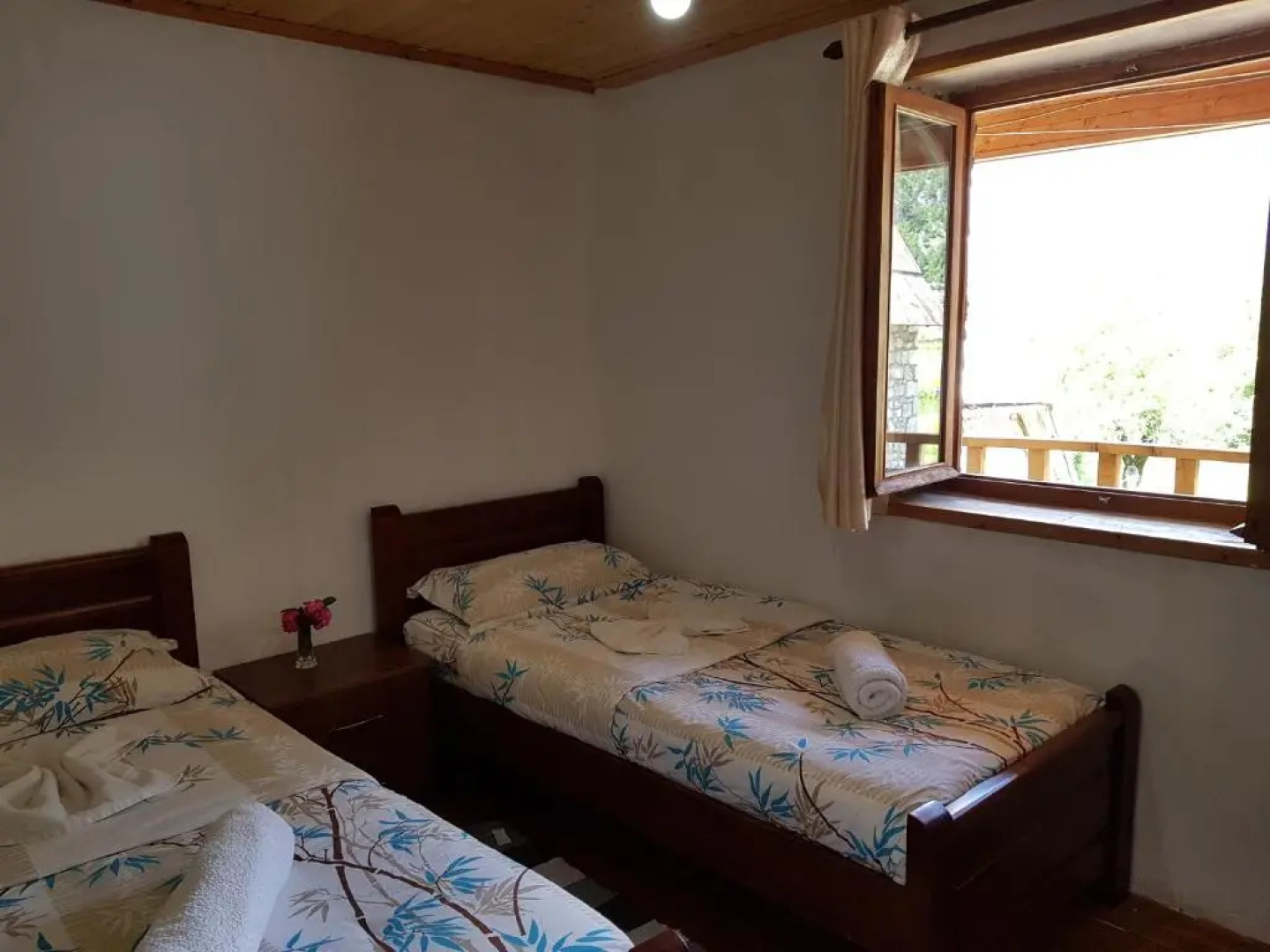 Shpella Guesthouse Theth