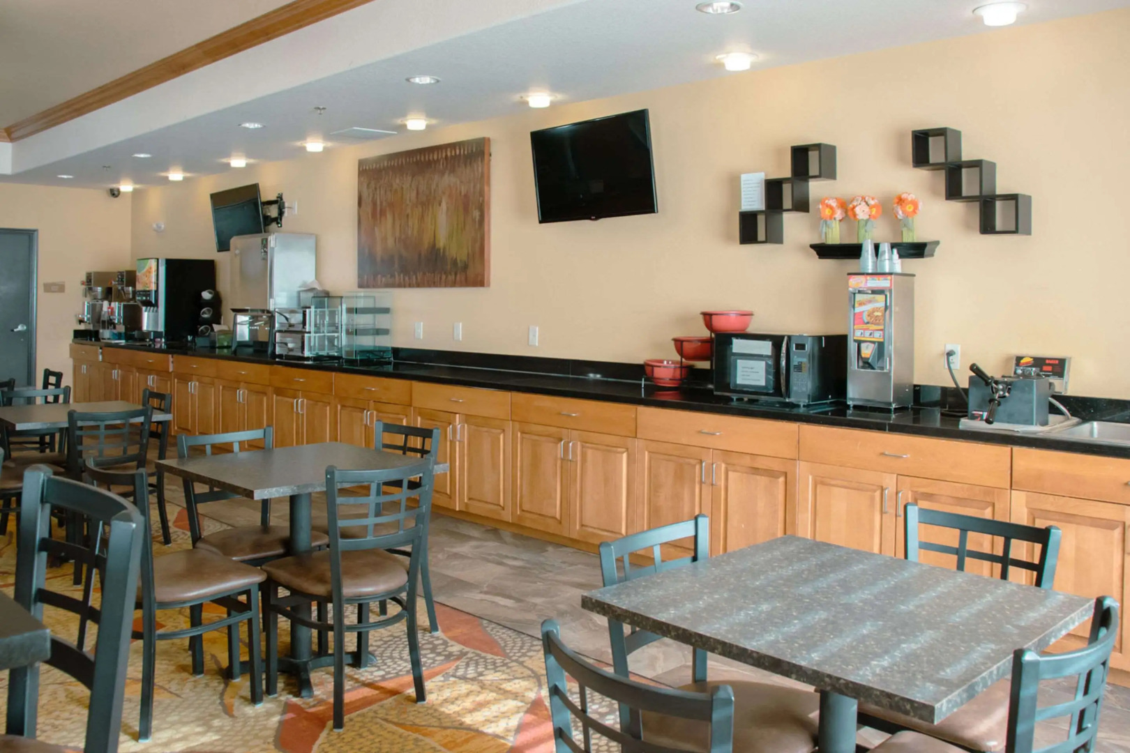 Grand Forks Lodge and Suites