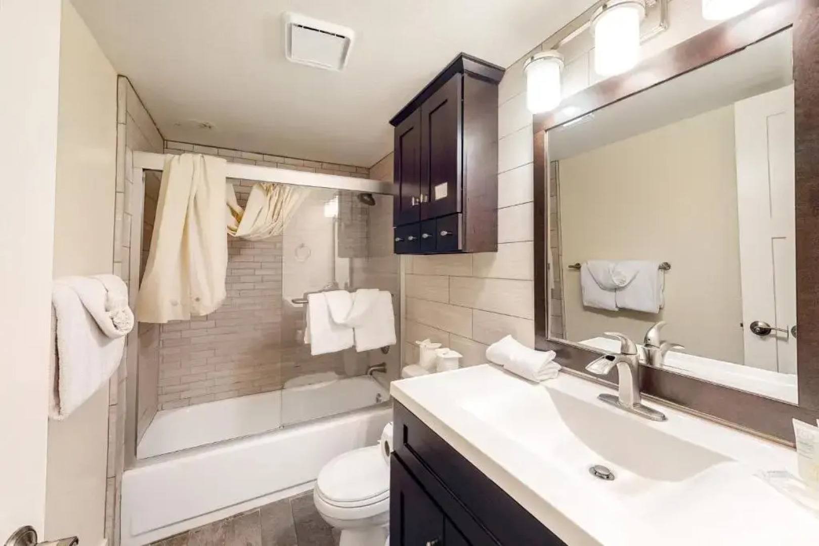 Hotel Style Room In The Timber Creek Lodge 1 Bedroom Condo by Redawning