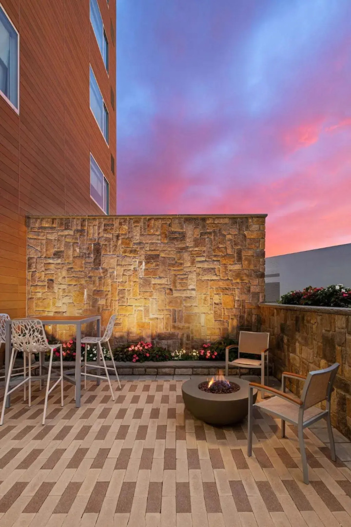 Element Spring Valley