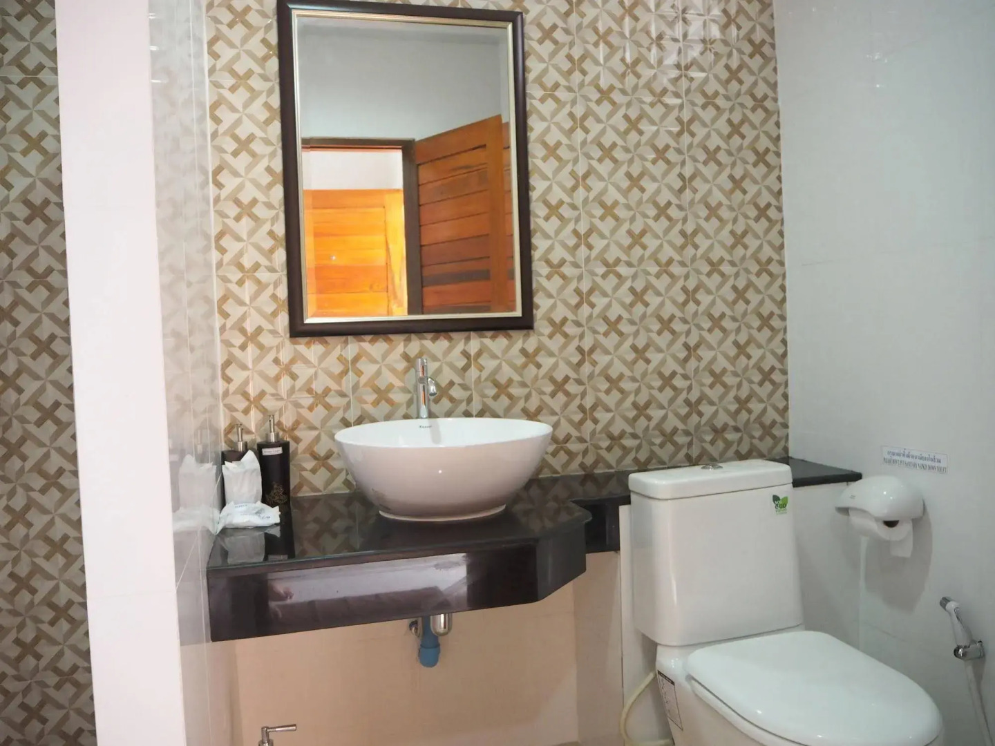 Hatzanda Lanta Resort