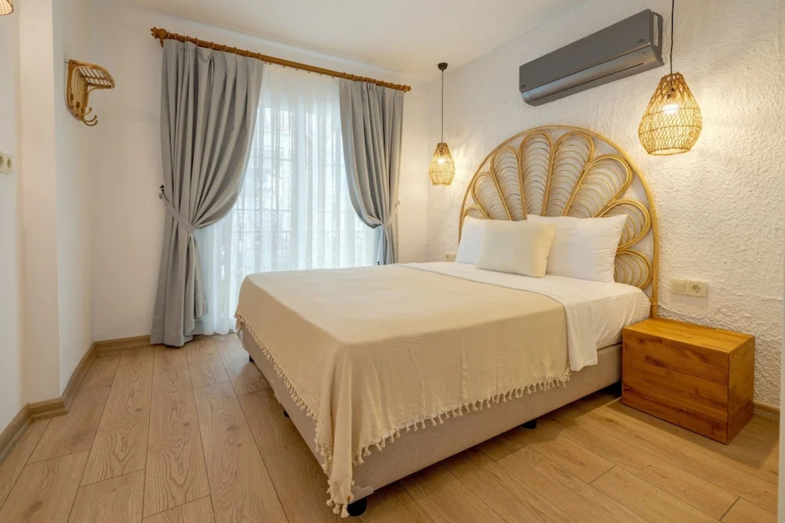 Navali̇a Beach Homes