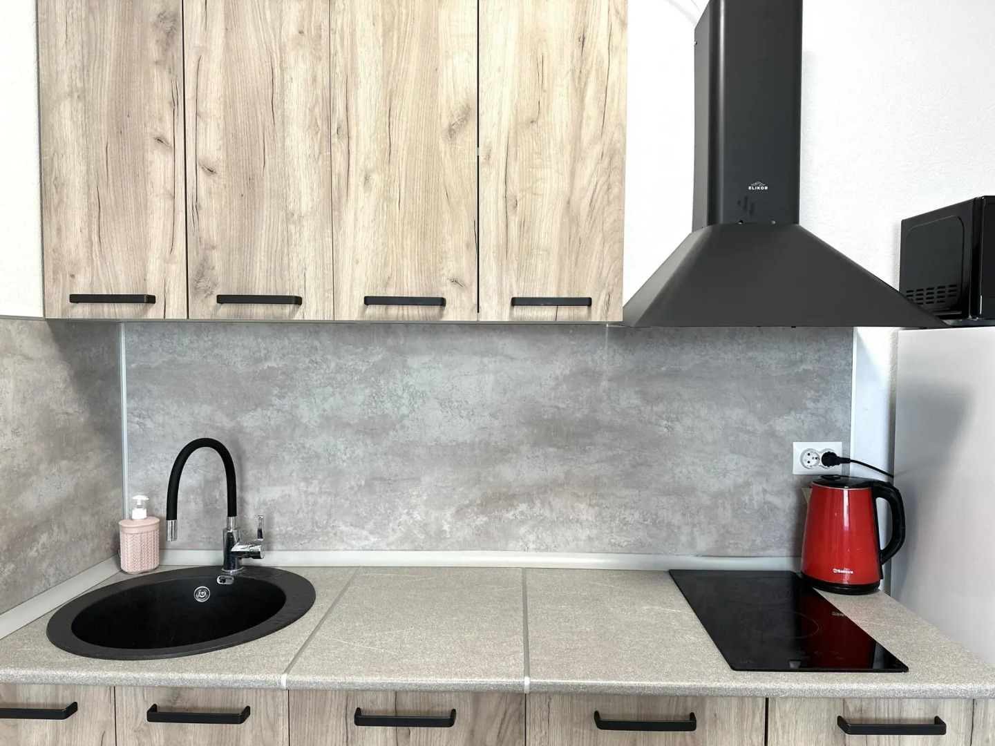 Compass (Компасс) на улице Харьковская 72б