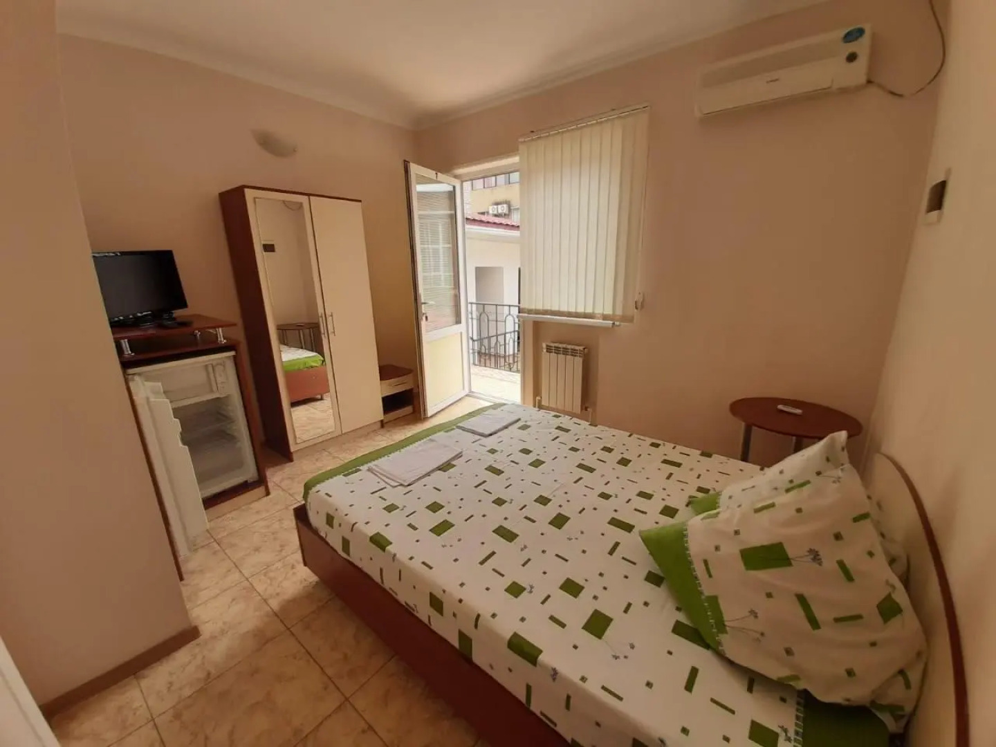 Елена (Геленджик)