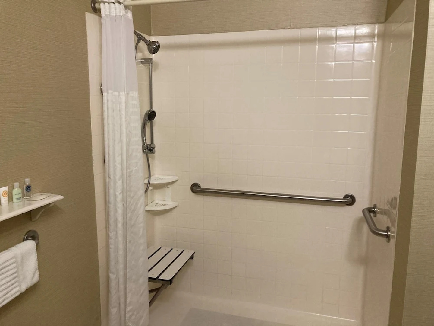 Comfort Inn & Suites Near Temecula Wine Country