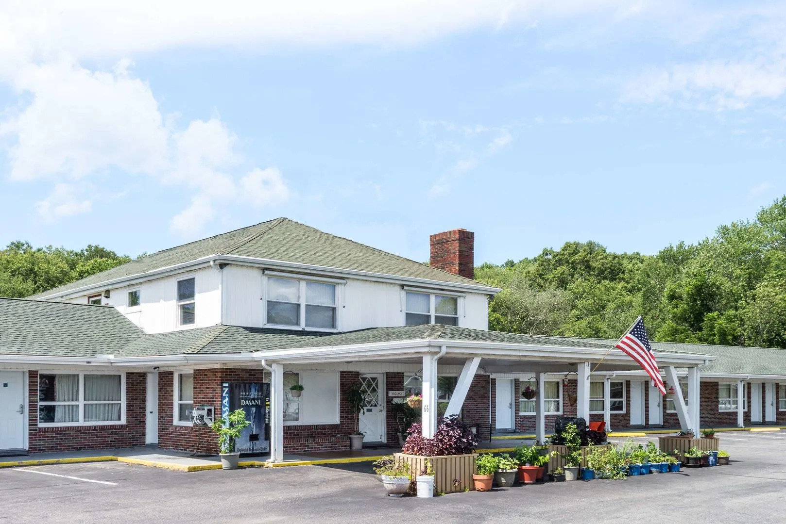 Colonial Inn Seekonk