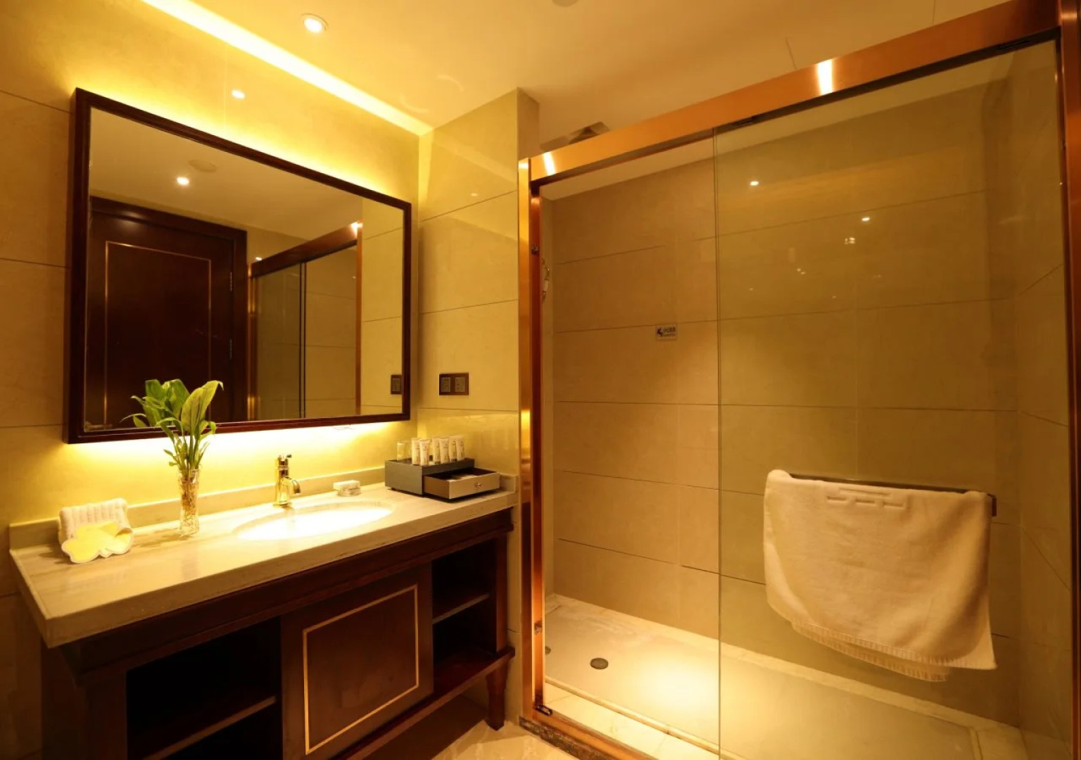 Zhouyi International Hotel