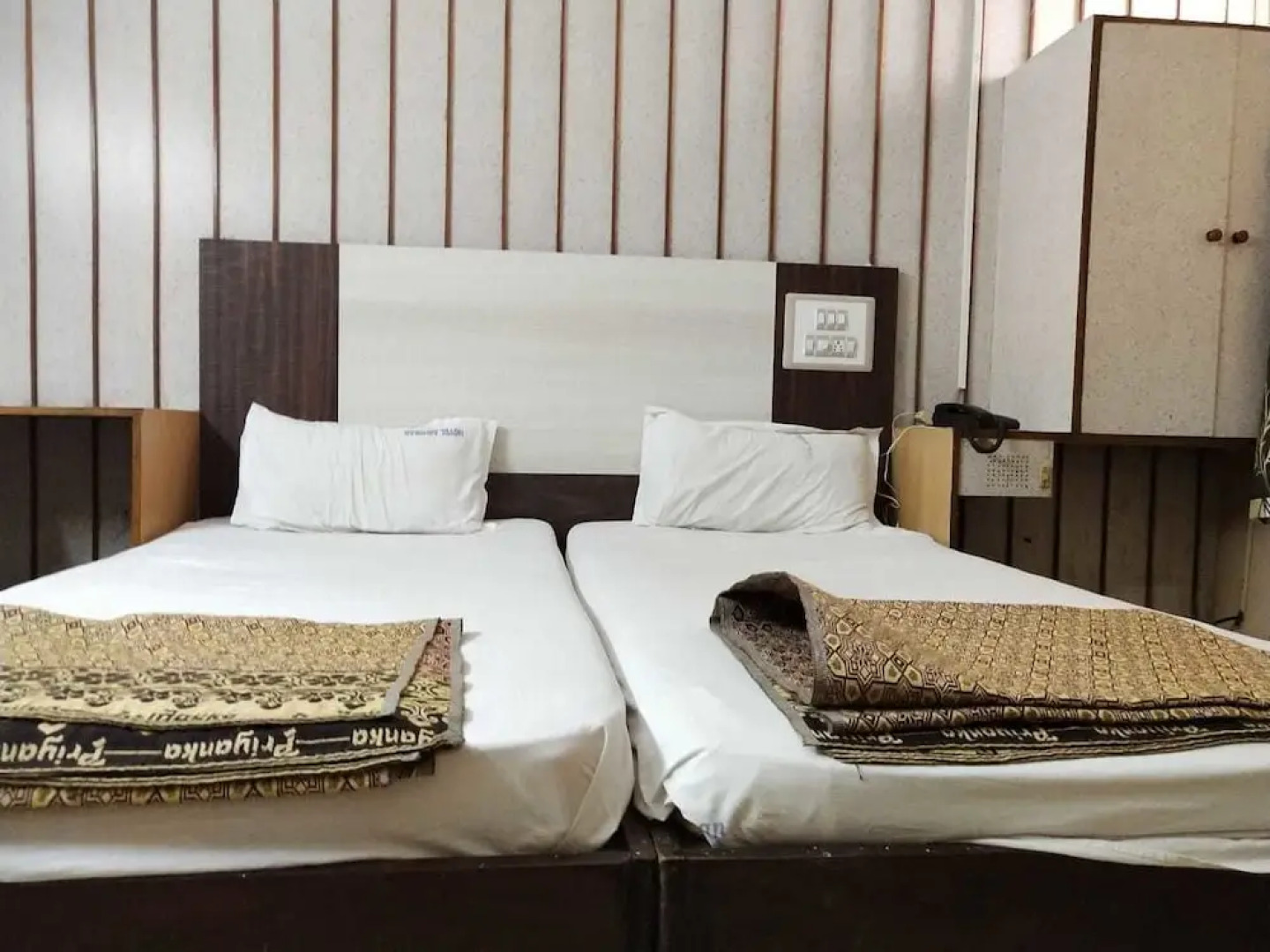 Hotel Abhiman by iROOMZ