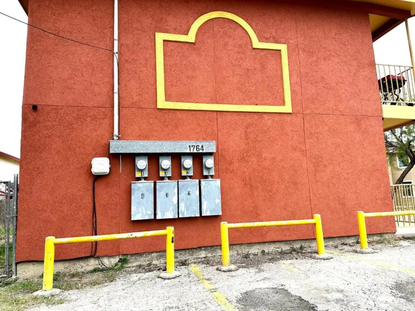 The Rustic @ Paseo de Encinal Drive