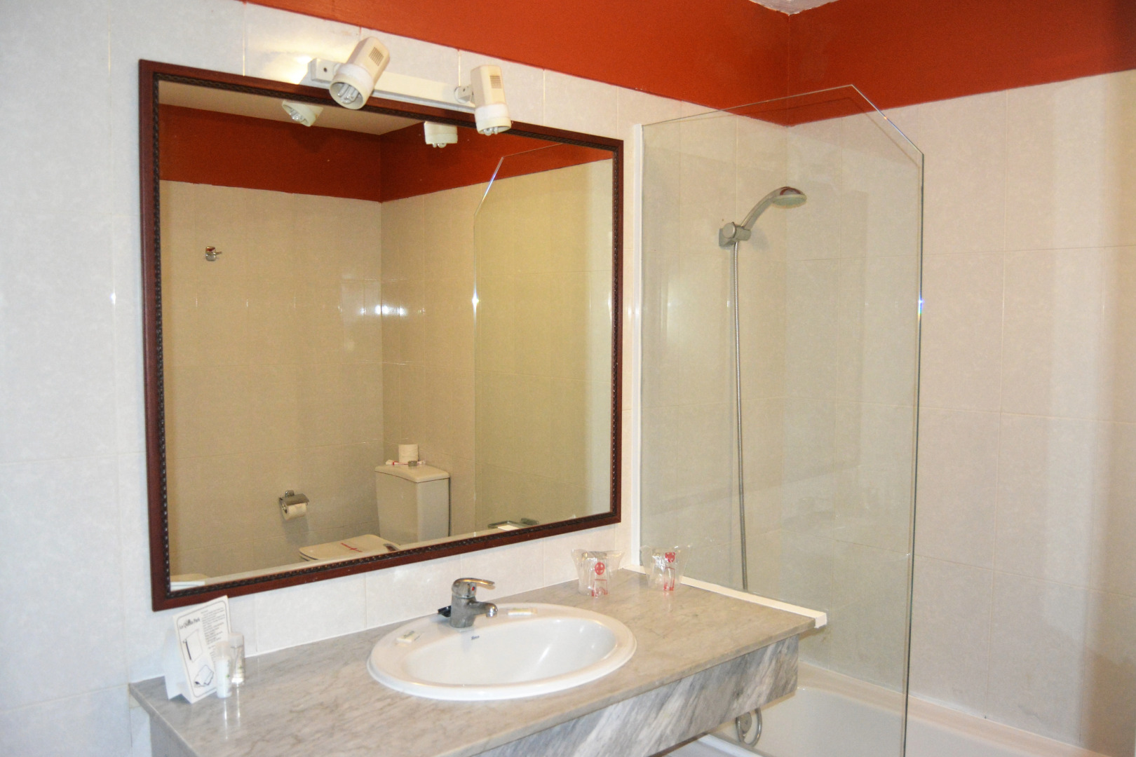 Coral La Quinta Park Suites