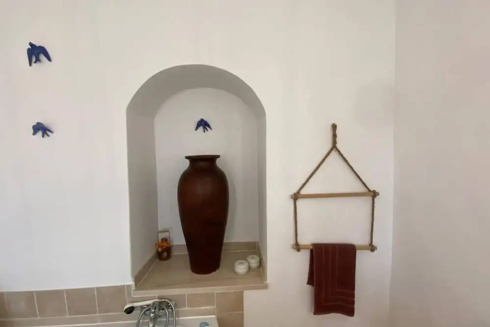 Charming 5-bed House in Granja