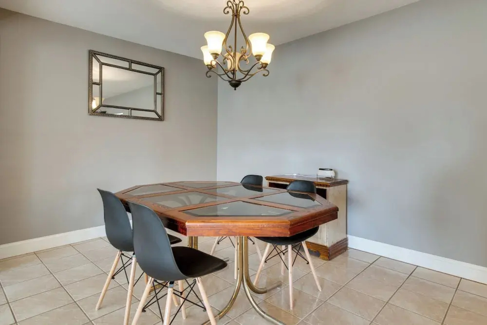 Updated Robinson Vacation Rental w/ Fireplace!