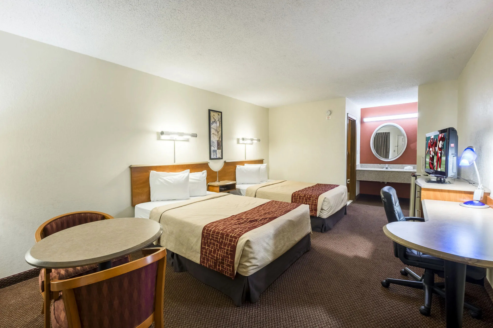 Red Roof Inn Clarksville