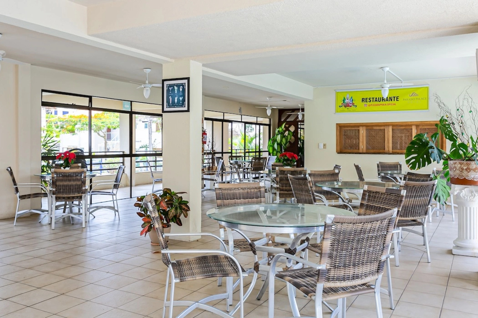 Paraíso Palace Hotel II e III