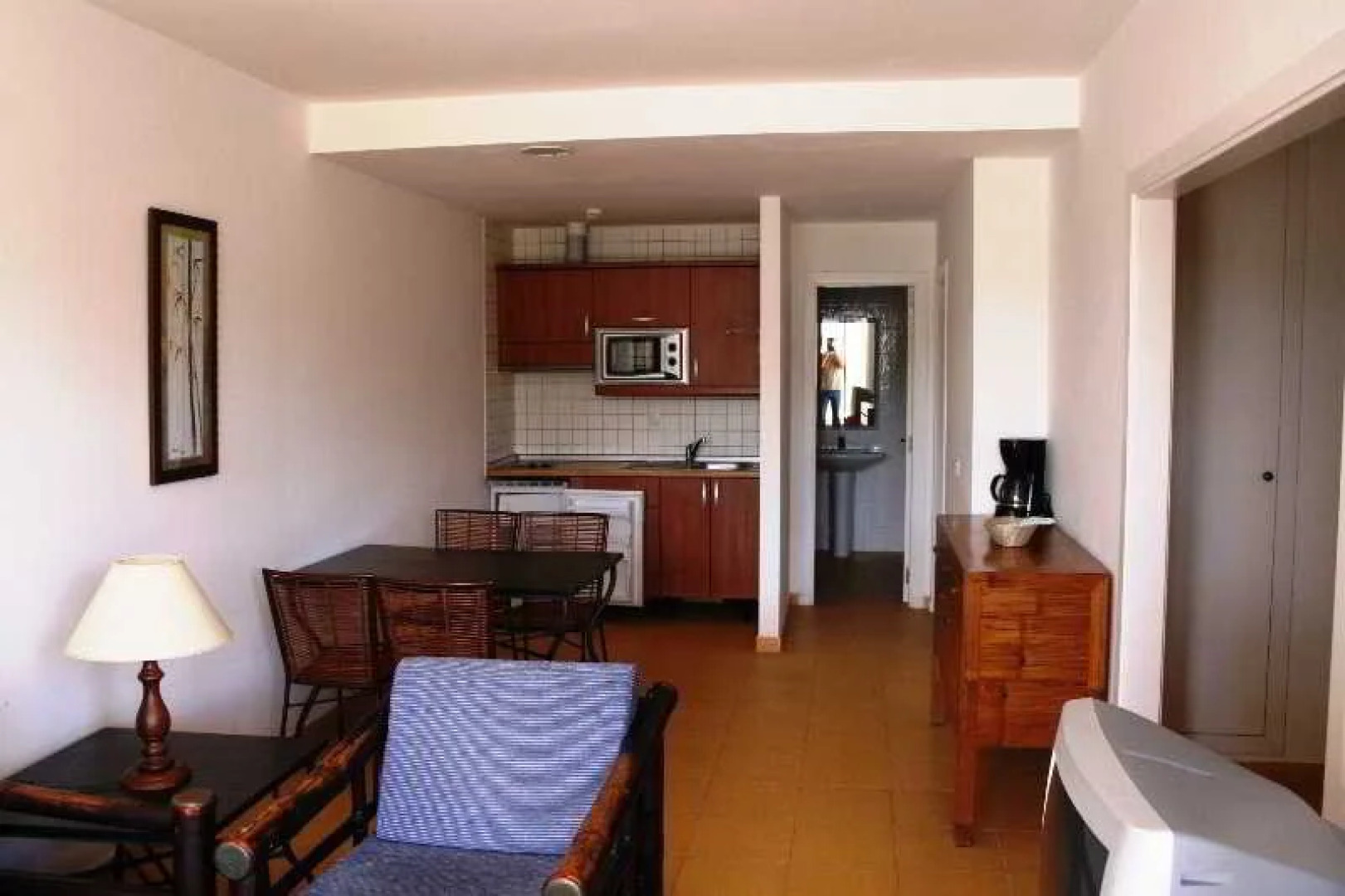 Lake Cliffe Condominiums