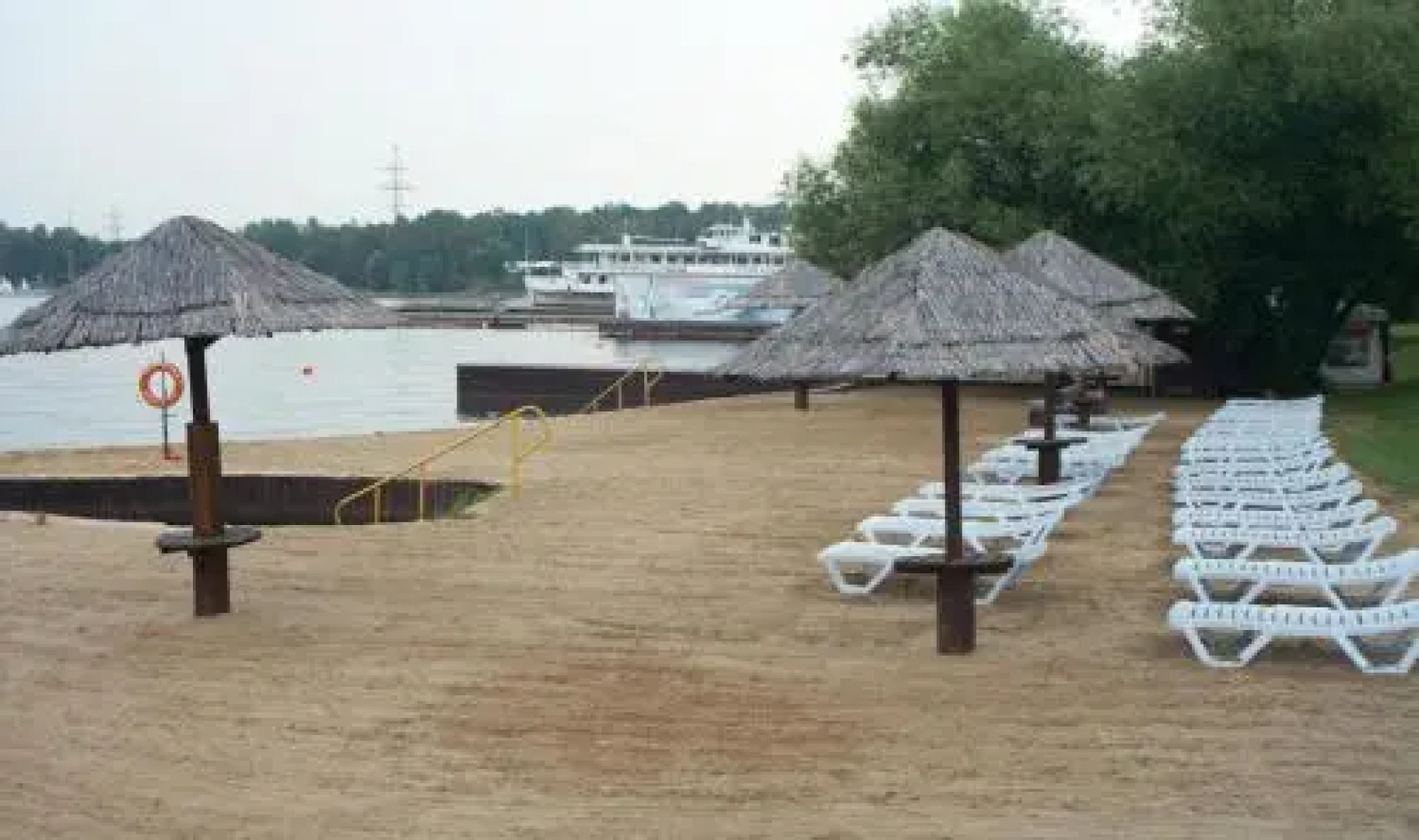 Адмирал Яхт-клуб