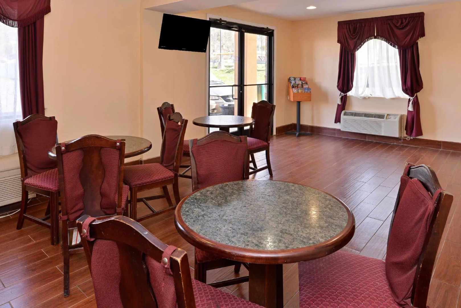 Americas Best Value Inn Kimball