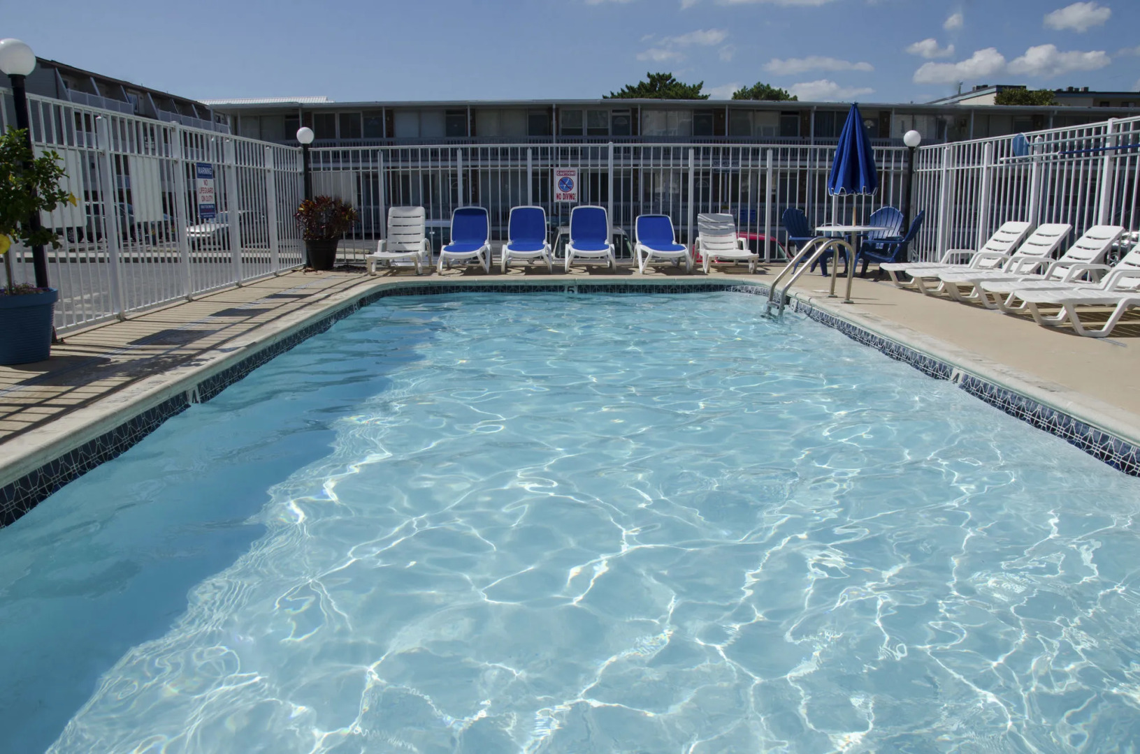 SeaLoft Oceanfront Hotel