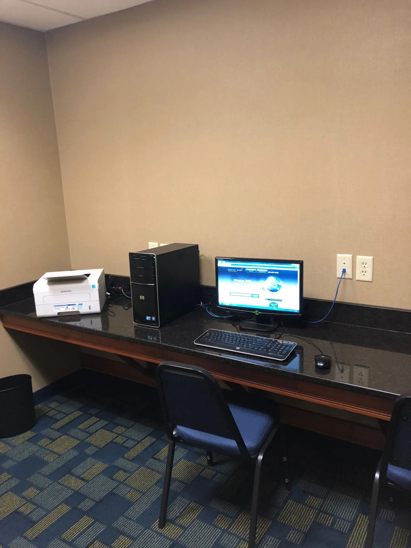 Country View Inn & Suites