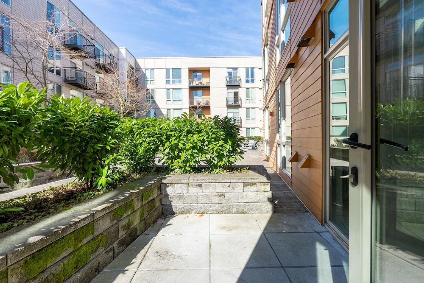 Sophari  Mercer Island Apartments