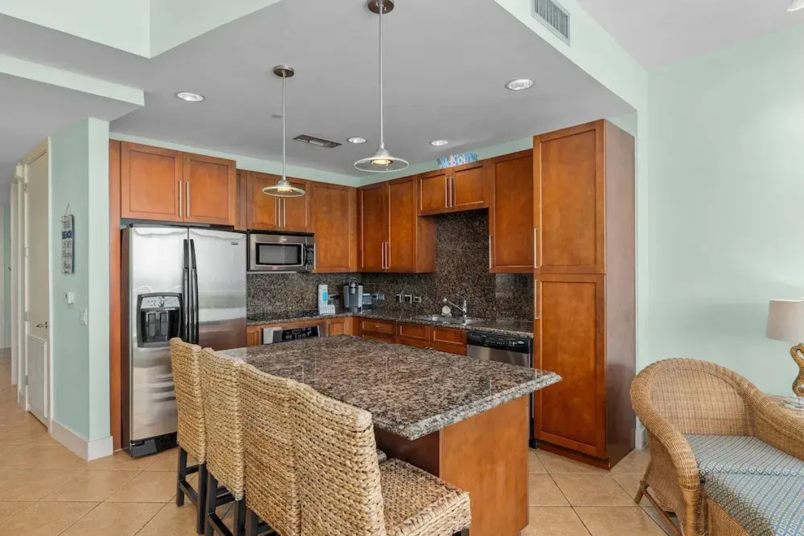 Sapphire Condo & Spa Unit # 406 3 Bedroom Condo