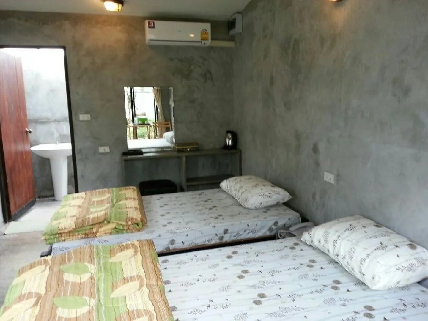 Pran River View Resort