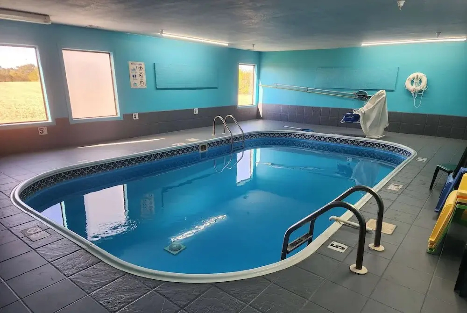 Super 8 Motel - Galesburg IL