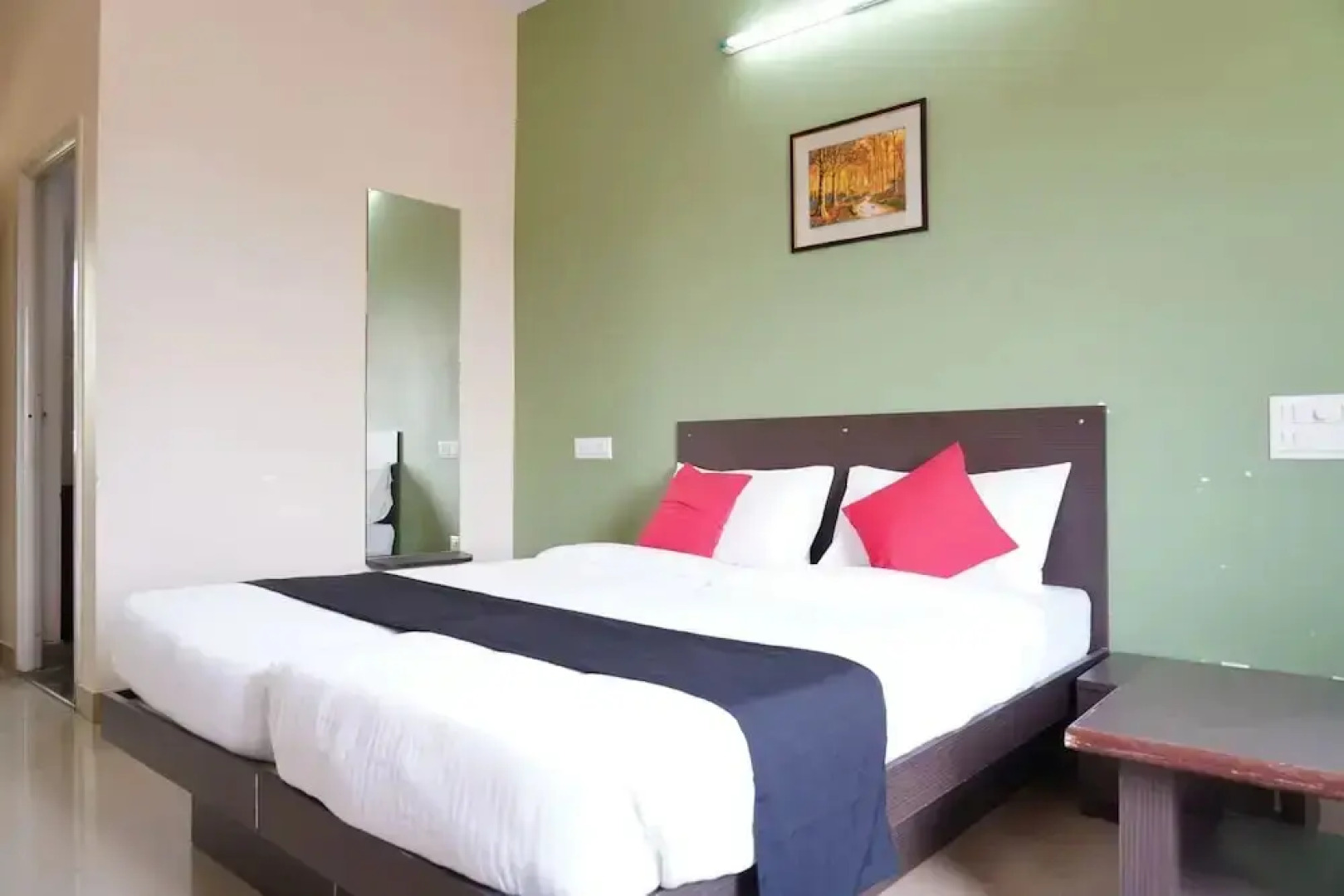 Chinthu Comforts by OYO Rooms