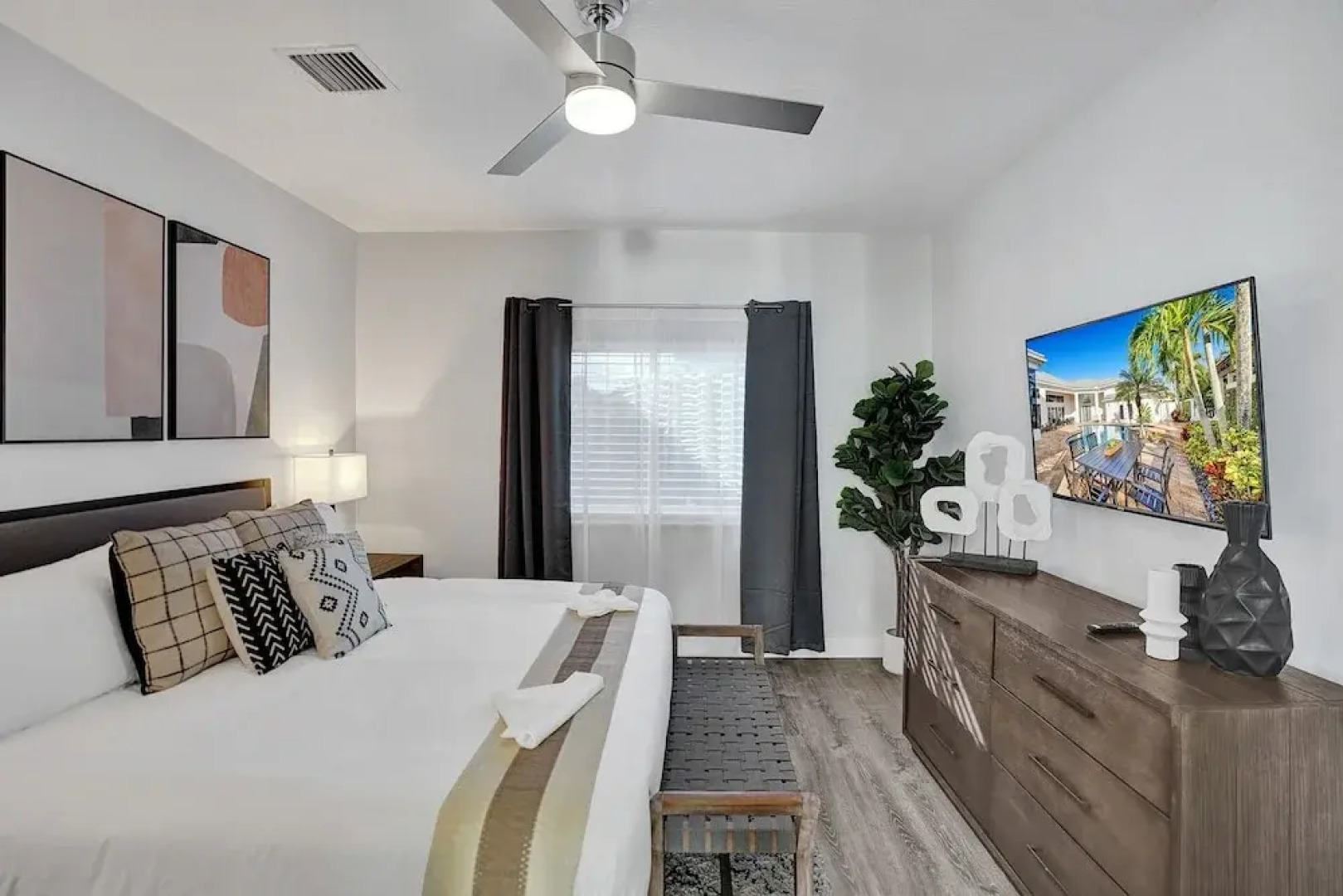 Sophia's Luxury Compound Resort w/ Heated Pool!