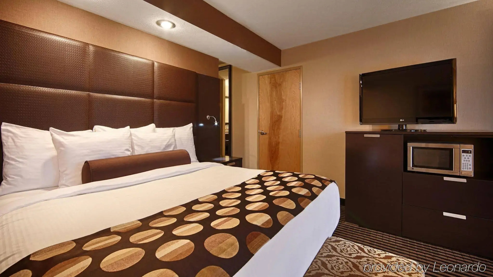 Sonesta Essential Indianapolis Airport