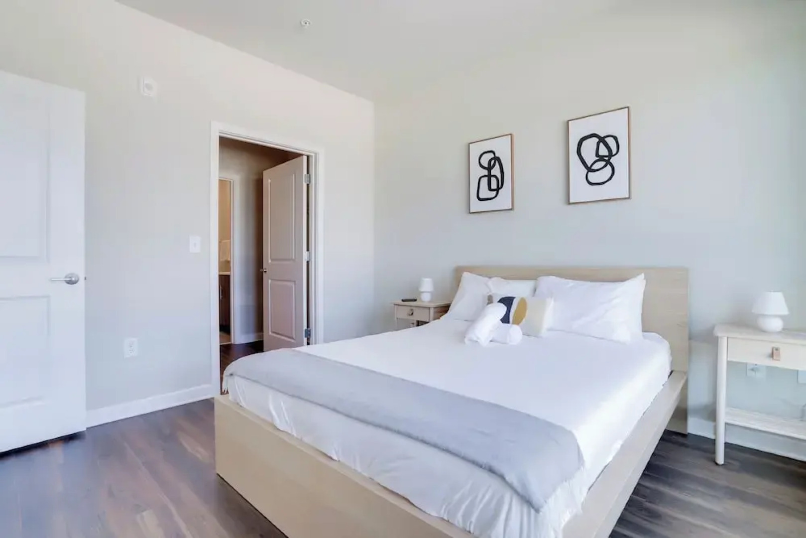 Spacious Apartment in Alexandria