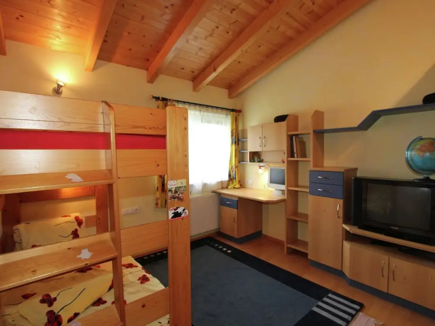 Cozy Chalet With Balcony in Imst