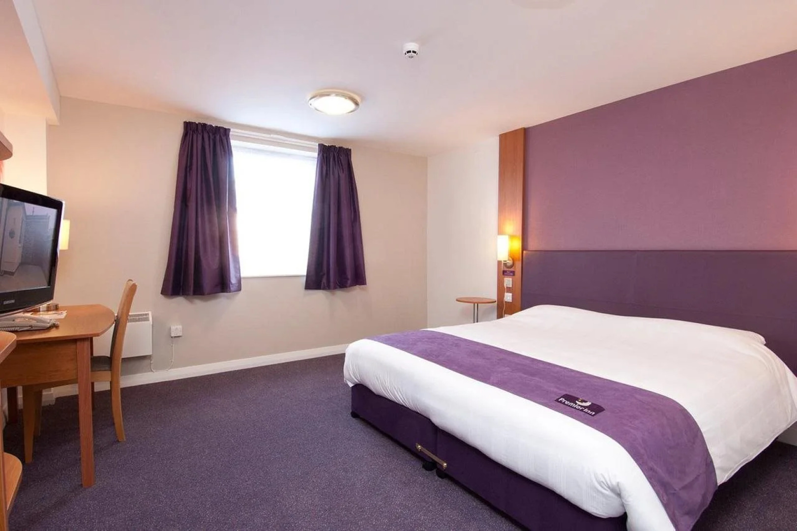 Premier Inn Poole Centre (Holes Bay)