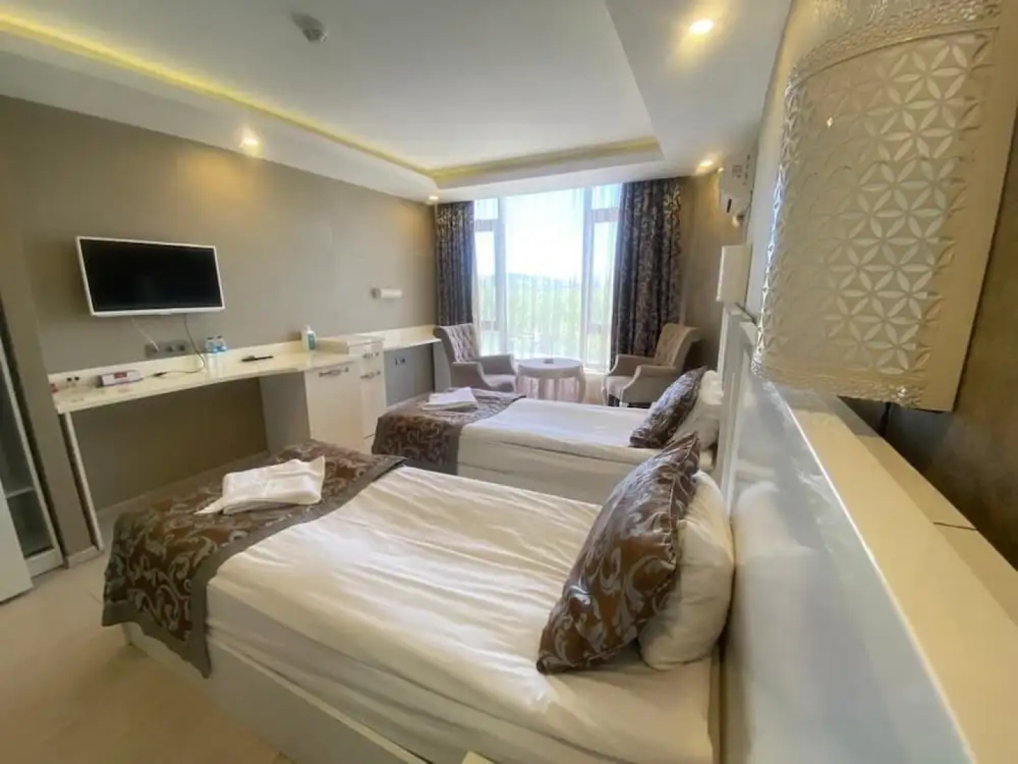 Firuze Beyaz Saray Otel