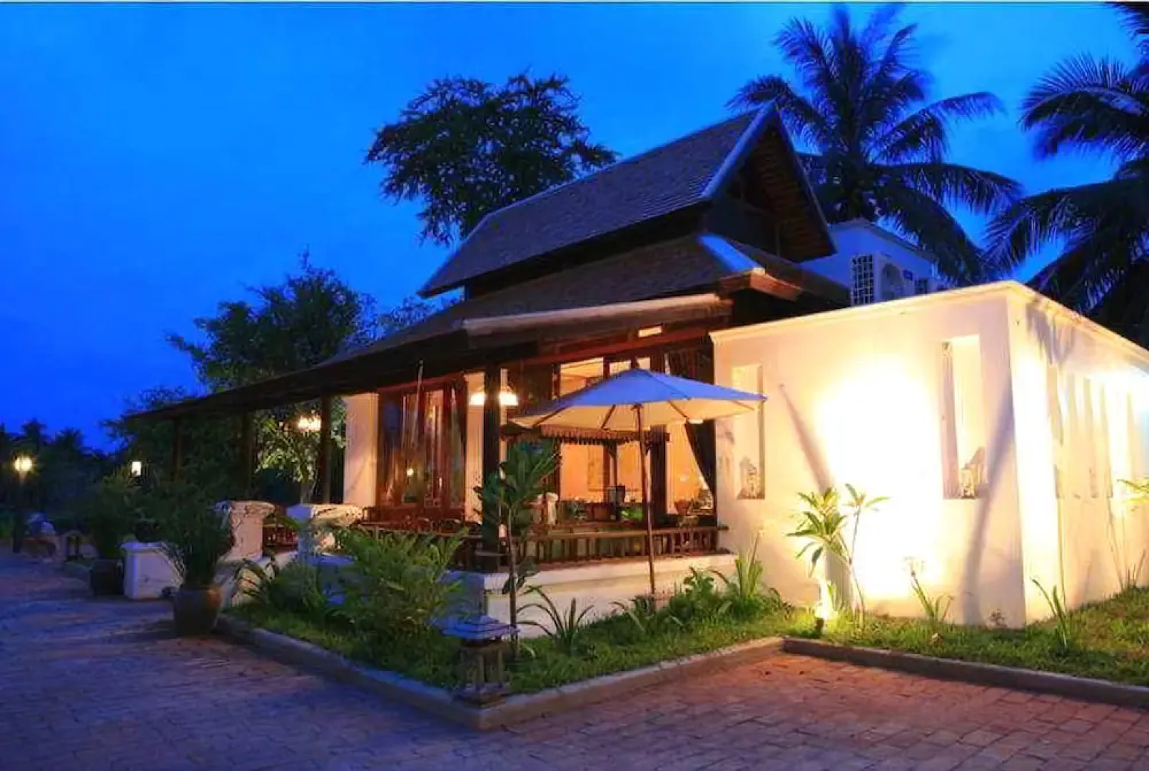 Parn Dhevi Riverside Resort & Spa