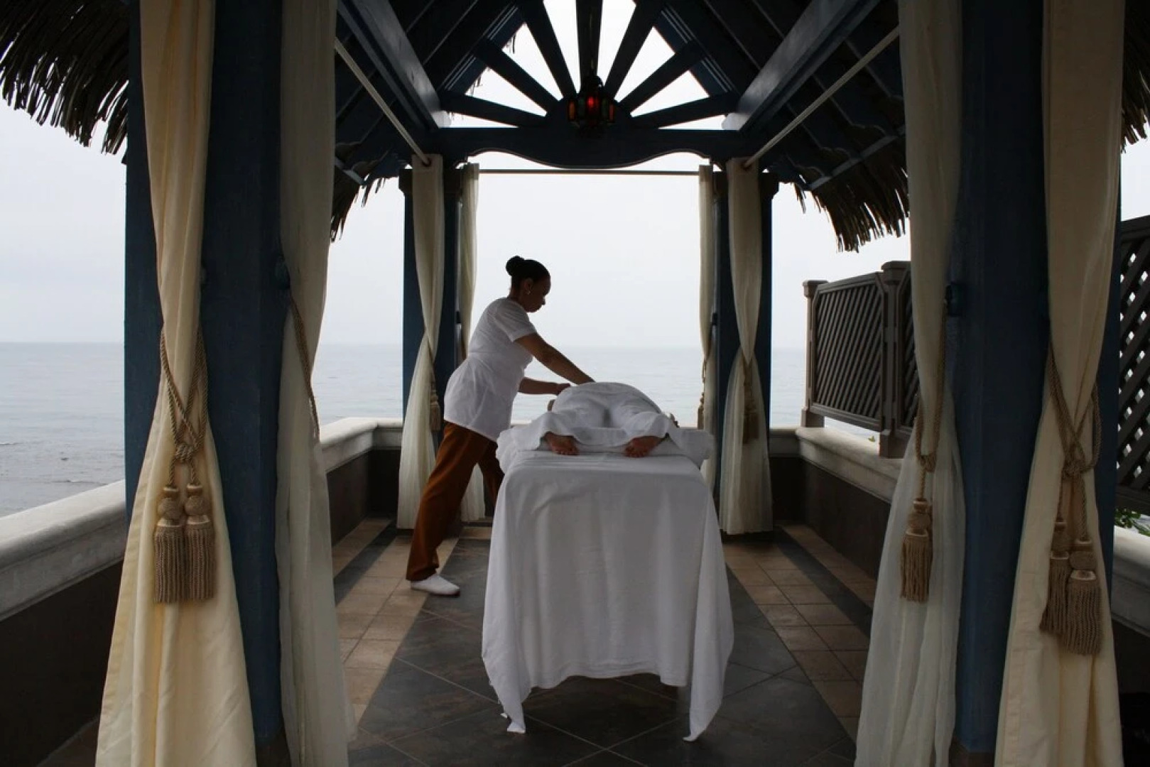 Hermosa Cove Villa Resort and Suites