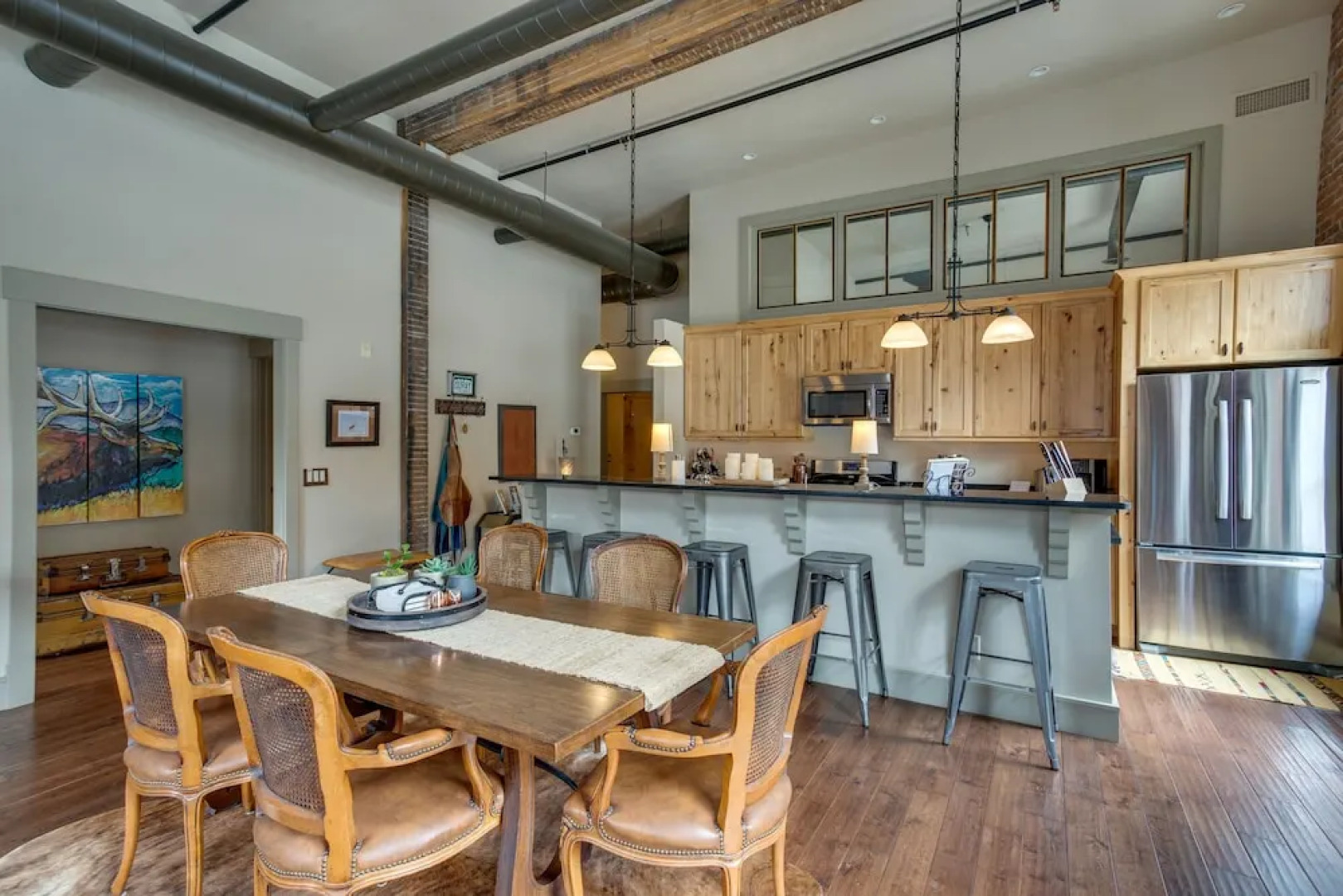 Updated Rustic-chic Condo on Ouray's Main Street!