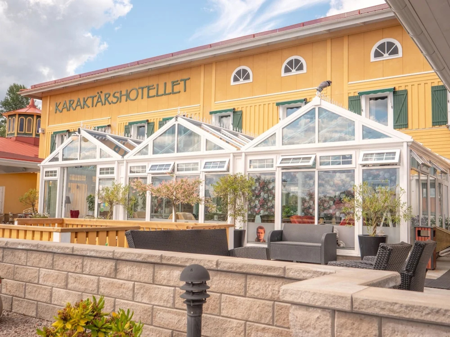 Björkbackens Karaktärshotellet - Stugby