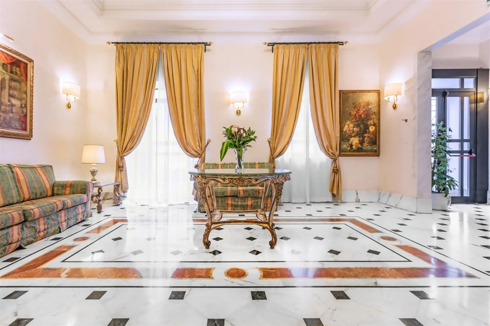 Raeli Hotel Noto