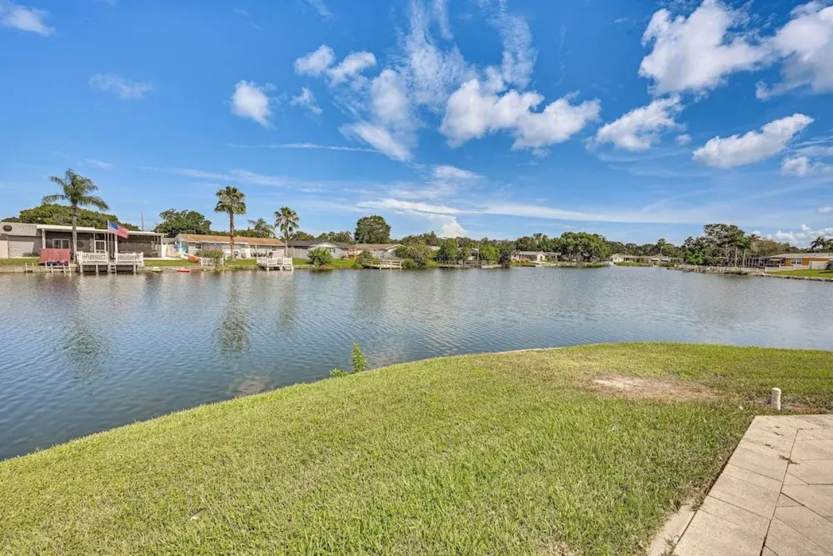 Sunset Views & Hot Tub: Lakefront Holiday Retreat!