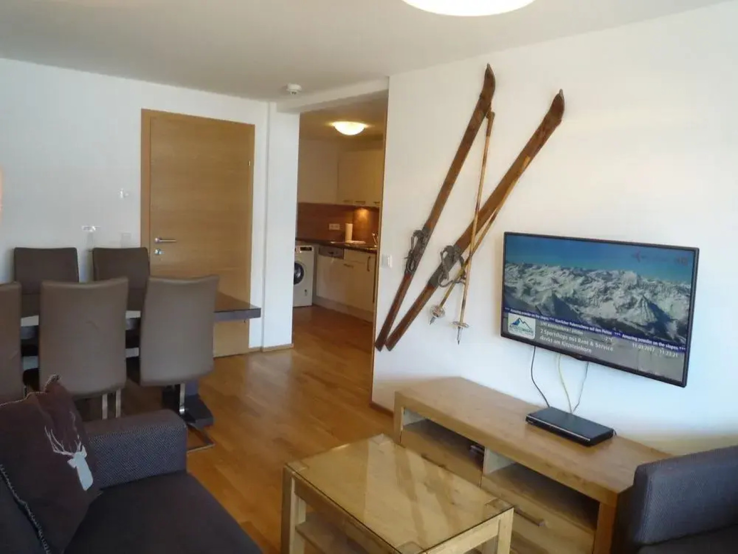 Zell Lake View & City Apartments