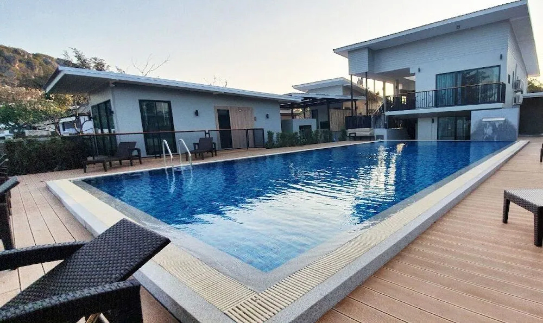 Sea Mountain Villa Resort & Pool Bar