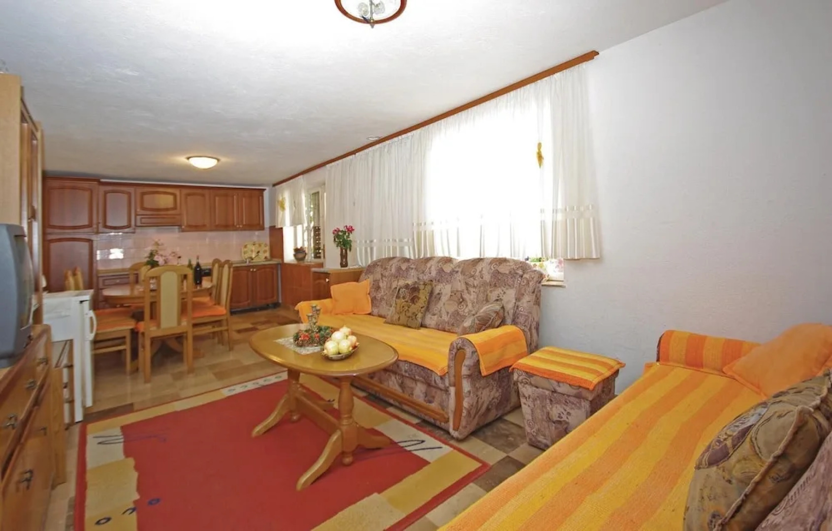 Beautiful Home in Podaca With Wifi and 4 Bedrooms